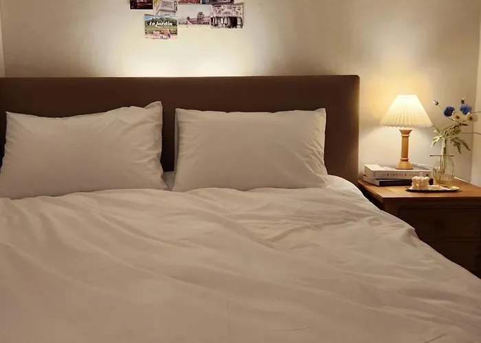 Apartment Super Cozy Arex Line Gongdeok Station 3min Dohwastay Seoul