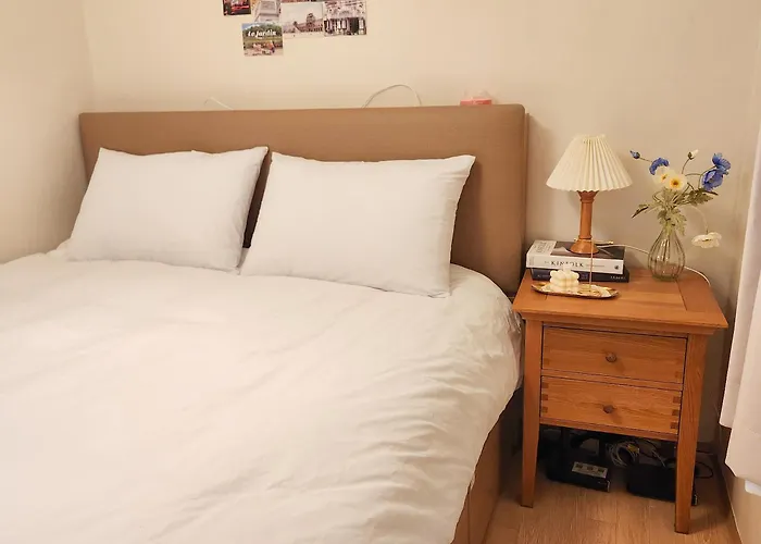 Apartment Super Cozy Arex Line Gongdeok Station 3min Dohwastay